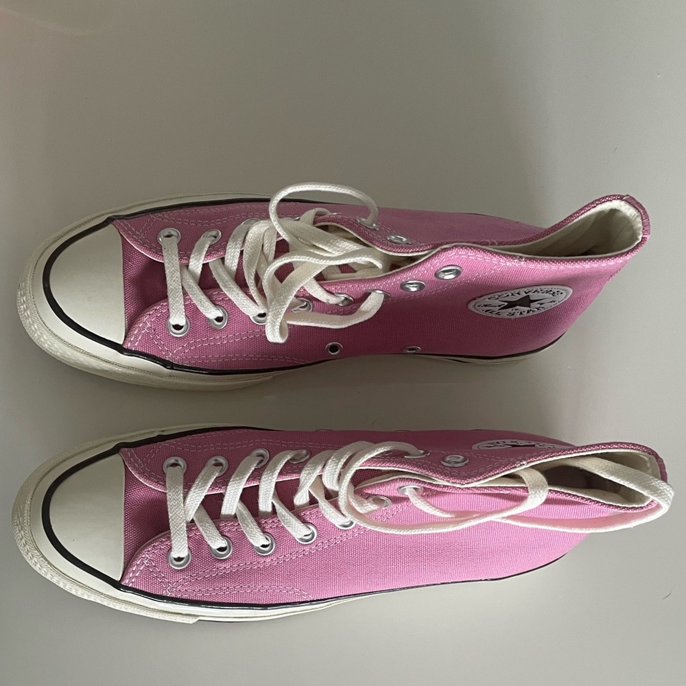 New pink hi top converse chuck 70